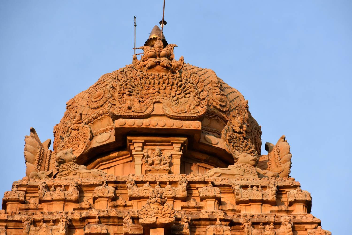 Chola Temples - Briihadeeswarar Temple Thanjavur Tamil Nadu