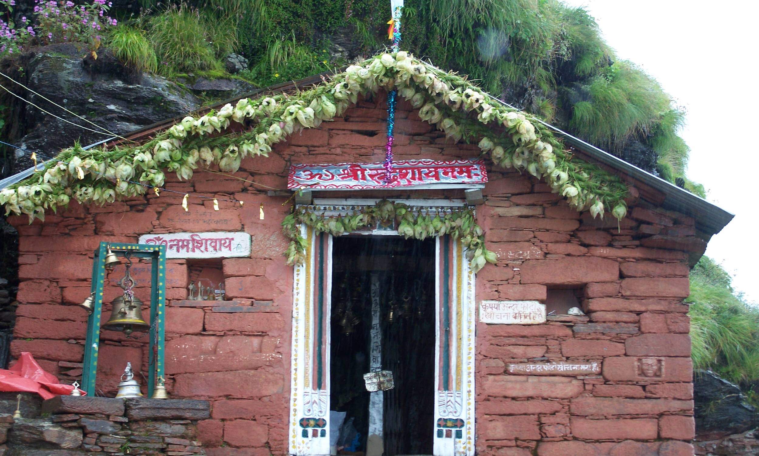 Shri Rudranath Temple Uttarakhand Himalayas