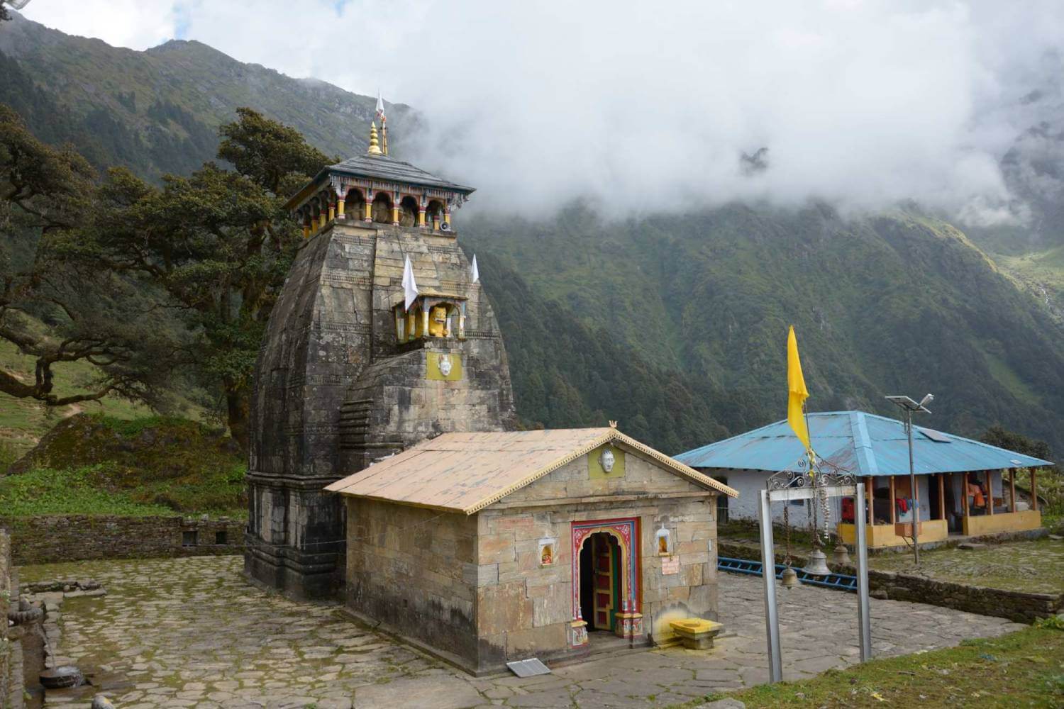 Madhyamaheshwar Temple Uttarakhand