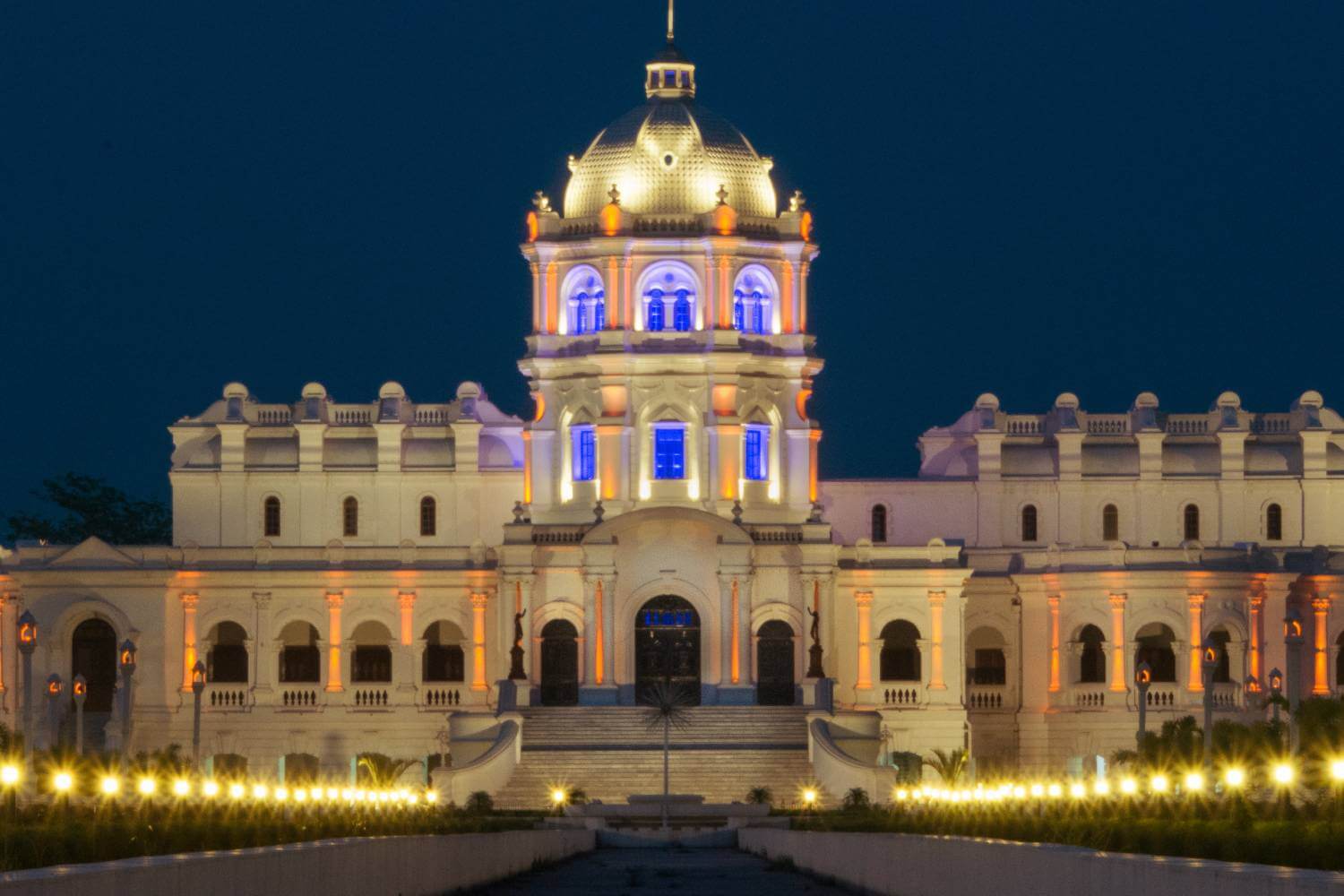 Ujjayanta Palace Agartala Tourism