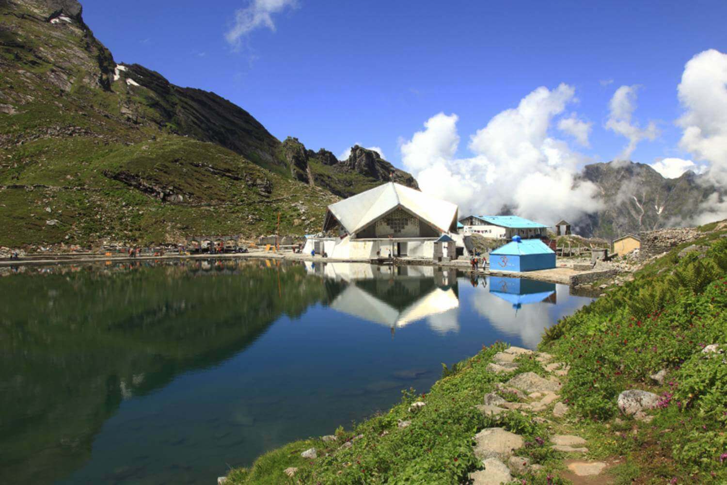 Gurudwara Hemkund Sahib Uttarakhand