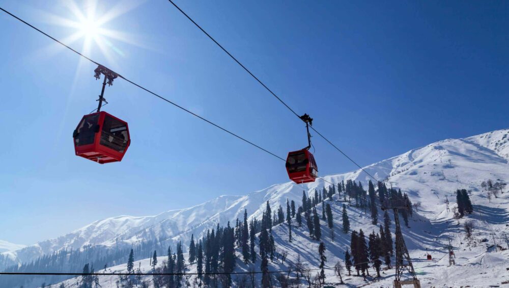 Gulmarg Tourism- Best Places to Visit in Gulmarg, Jammu Kashmir