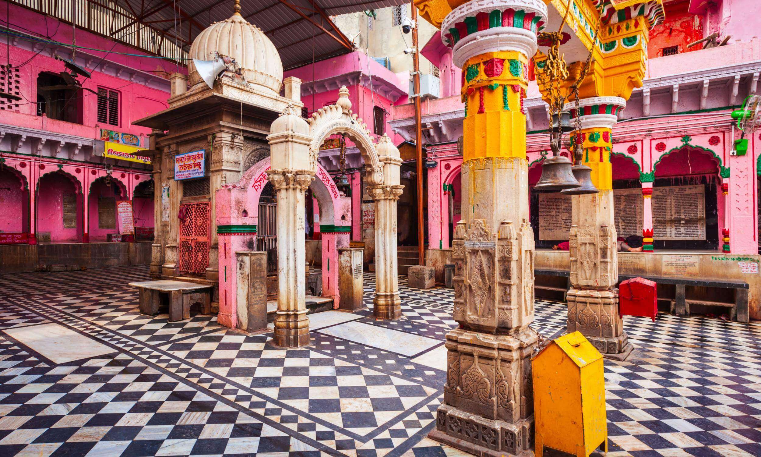 Shri Dwarkadhish Temple Mathura