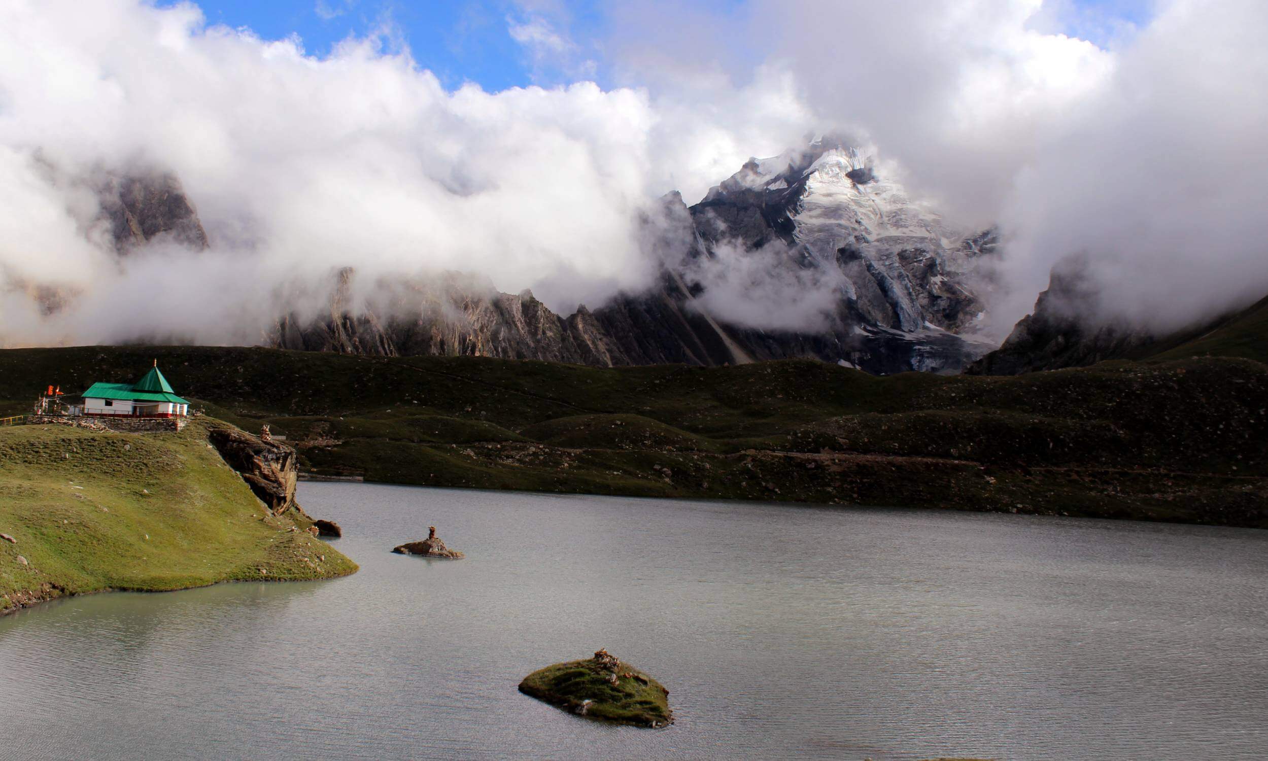 Om Parvat Adi Kailash Yatra